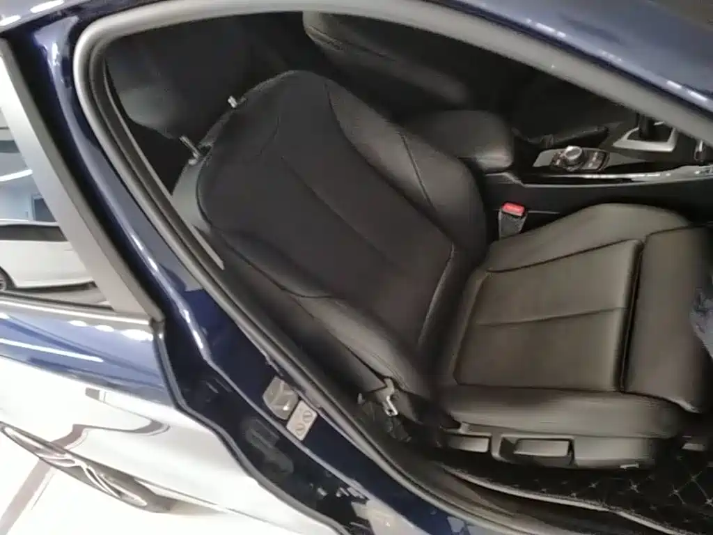 BMW 1 Series (Import) — миниатюра 25