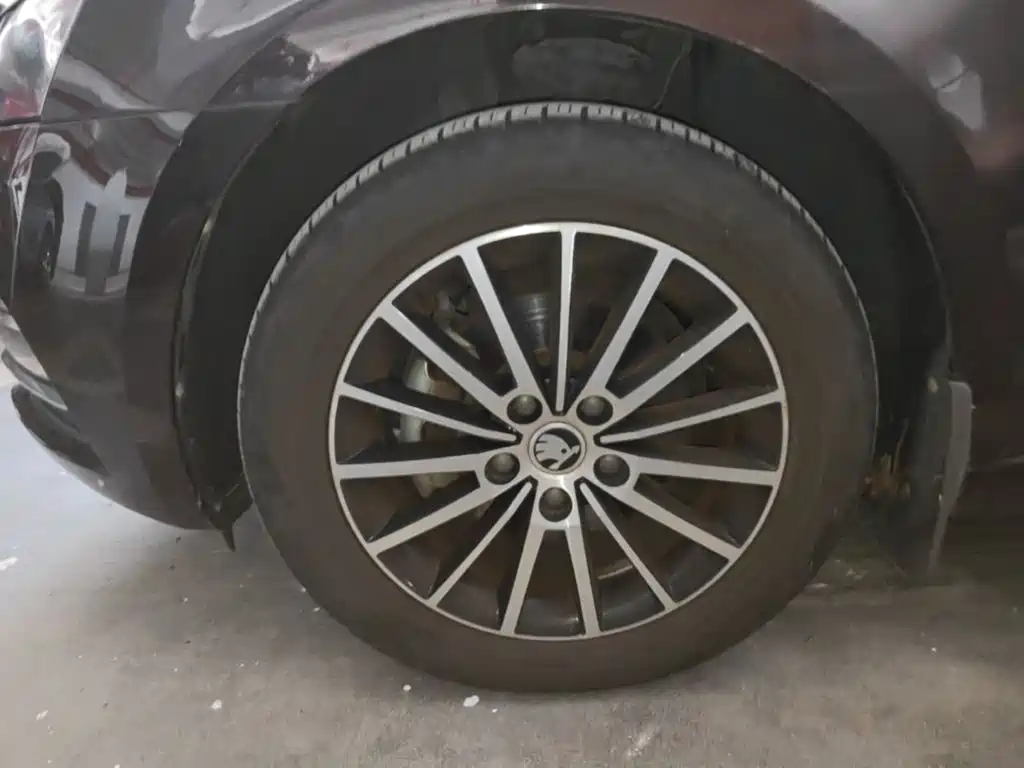 Skoda Octavia — миниатюра 16