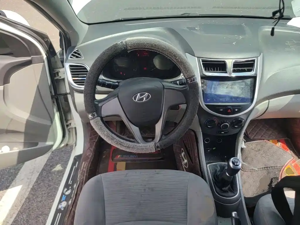 Hyundai Verna — миниатюра 17