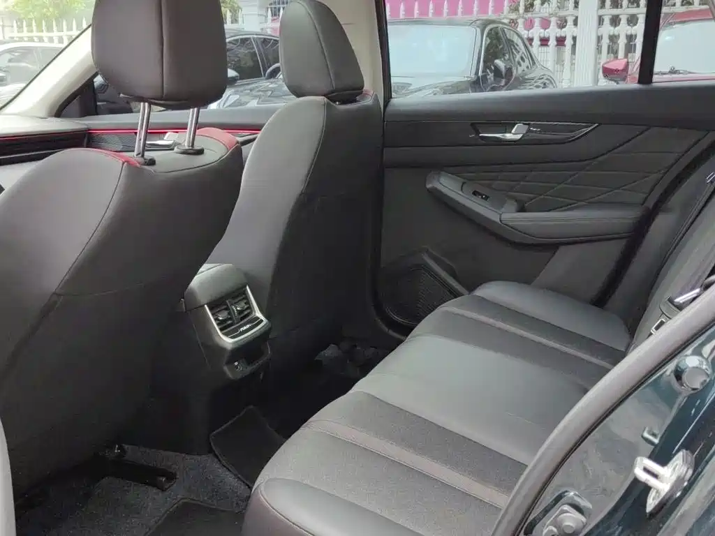 Dongfeng Aeolus Yixuan Max MAX 2023 1.5T