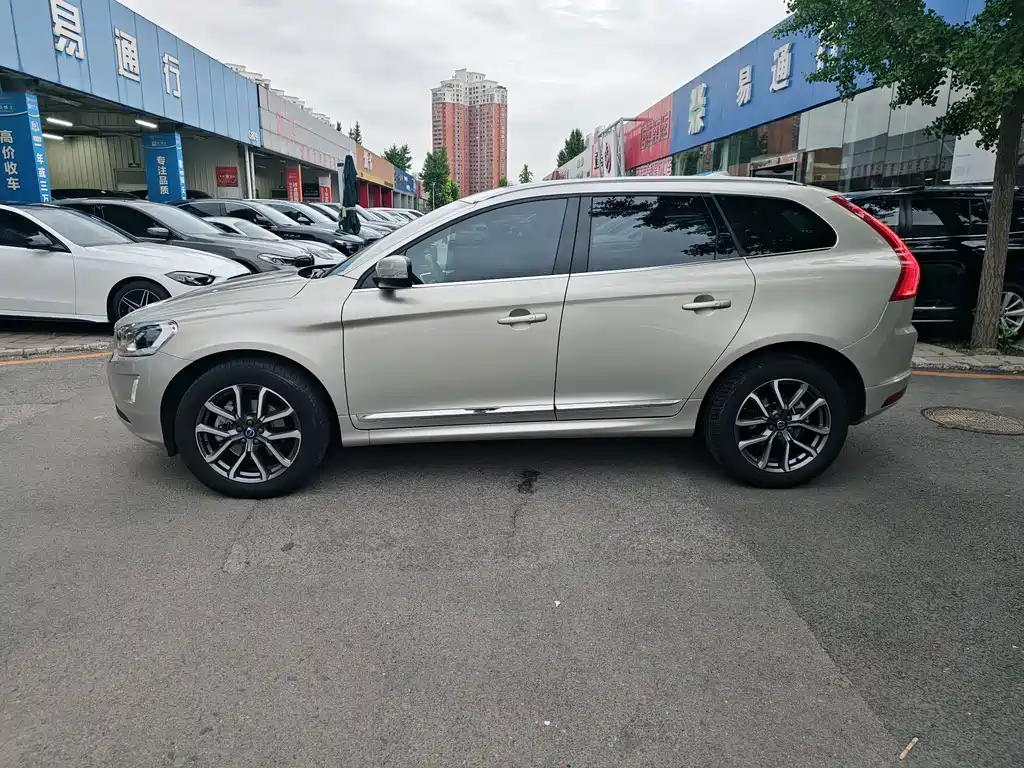 Volvo XC60 — миниатюра 4