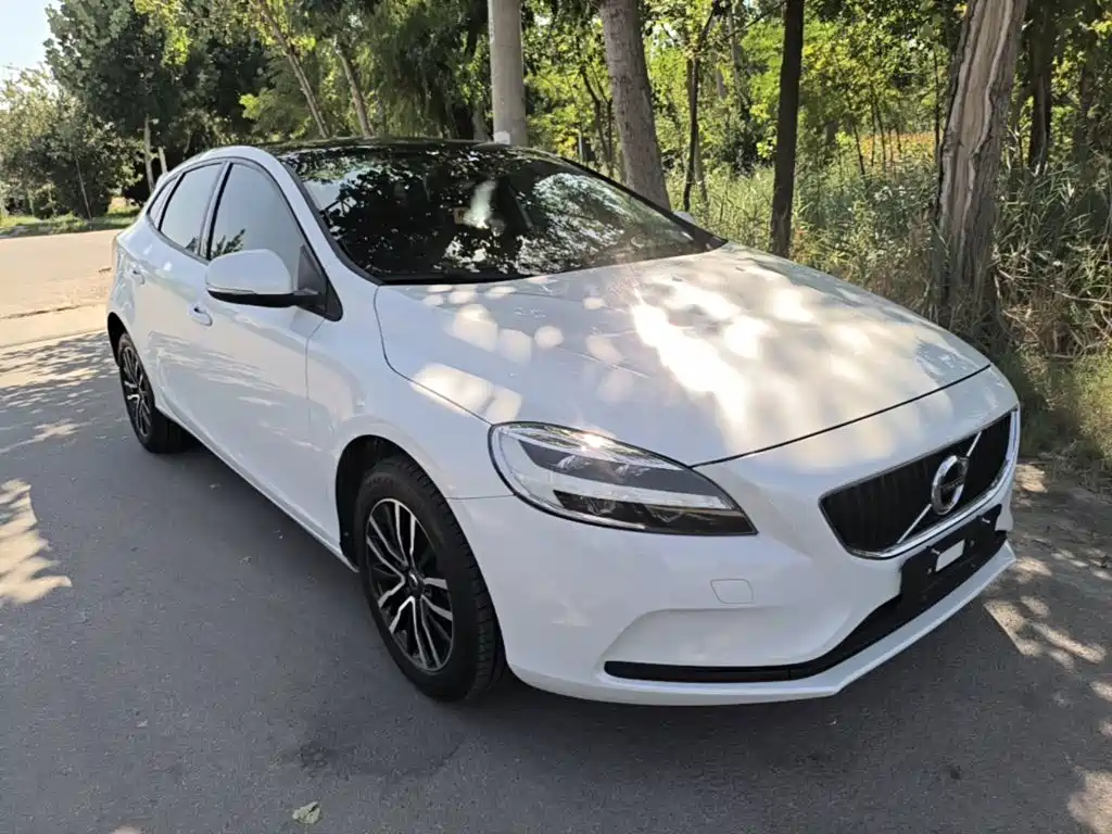 Volvo V40 — миниатюра 4