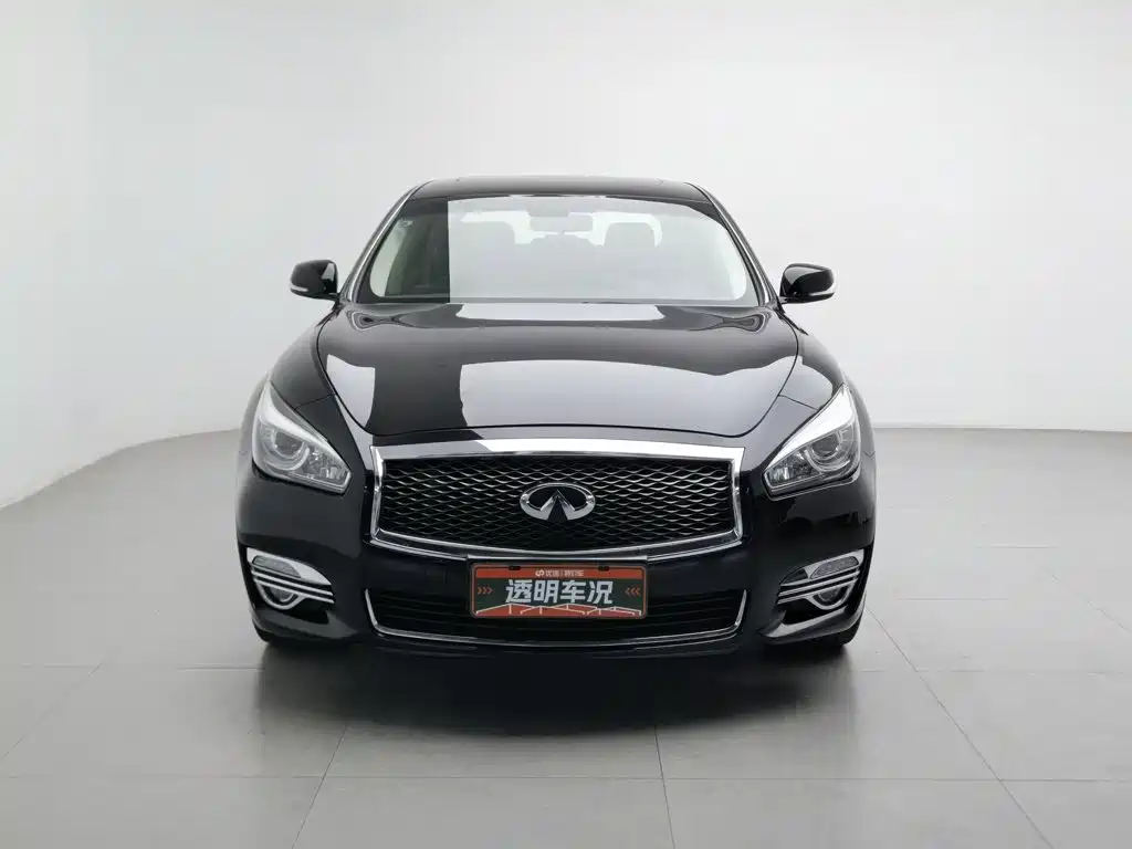 Infiniti Q70 — миниатюра 3