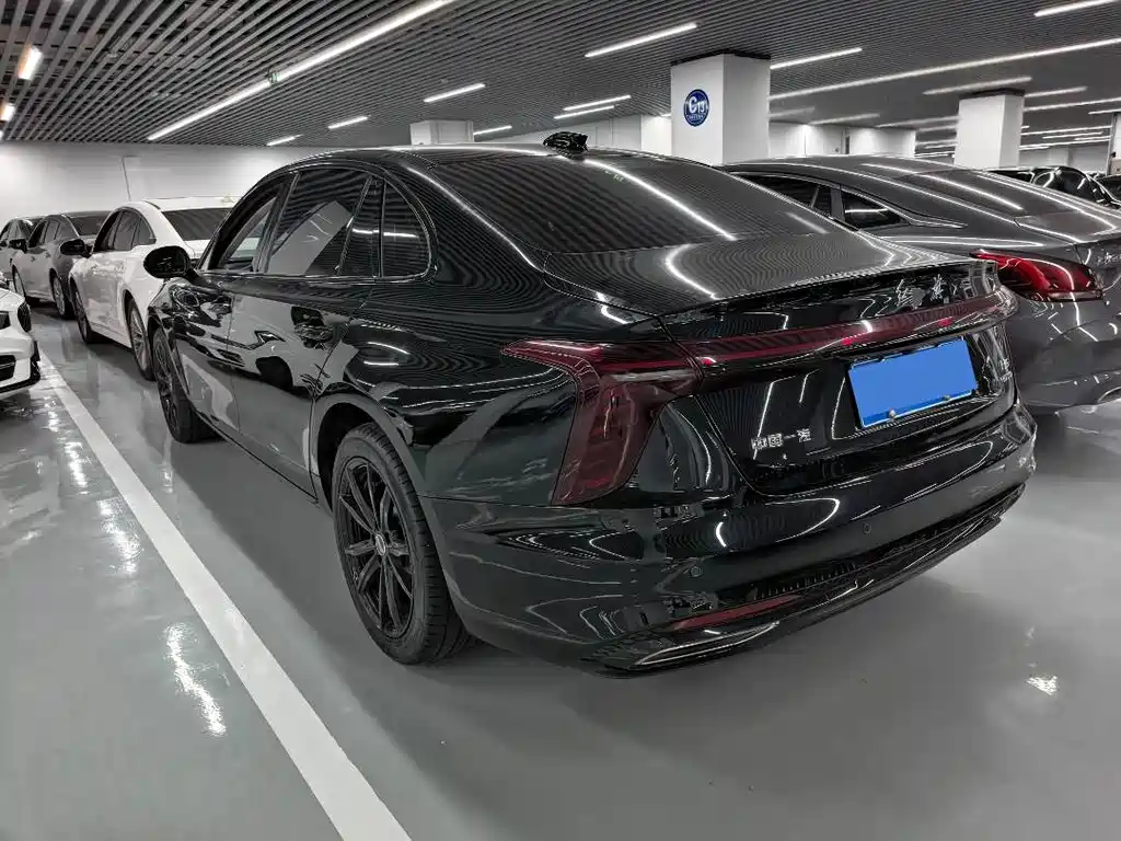 Hongqi Hongqi H5 — миниатюра 10