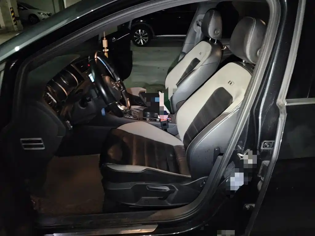 Volkswagen Golf — миниатюра 12