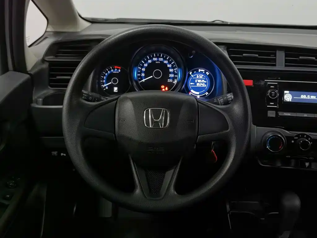 Honda Fit — миниатюра 11