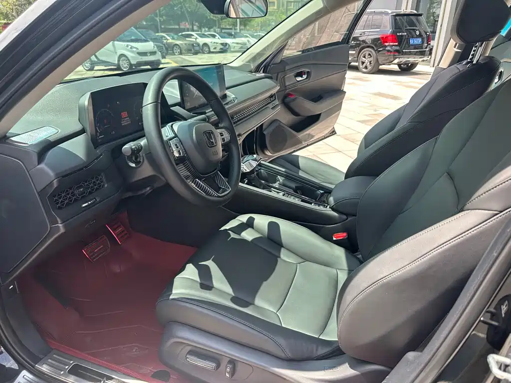 Honda Accord — миниатюра 9