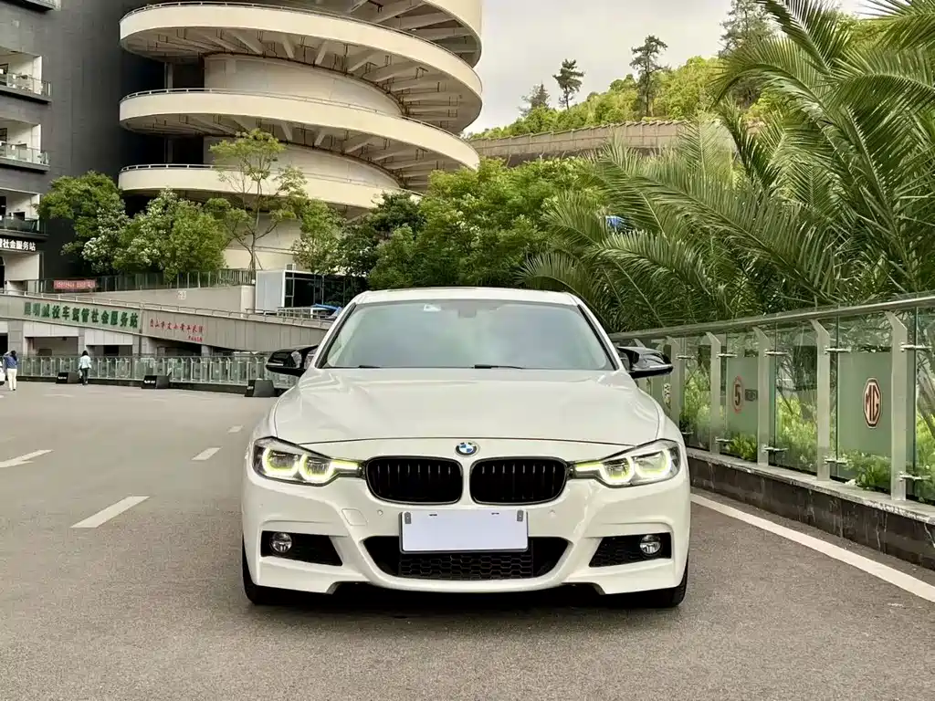 BMW 3 Series — миниатюра 2