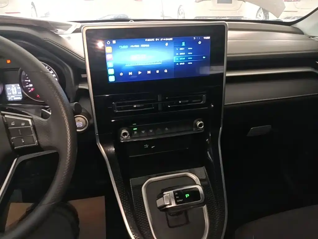 Haval M6 — миниатюра 13