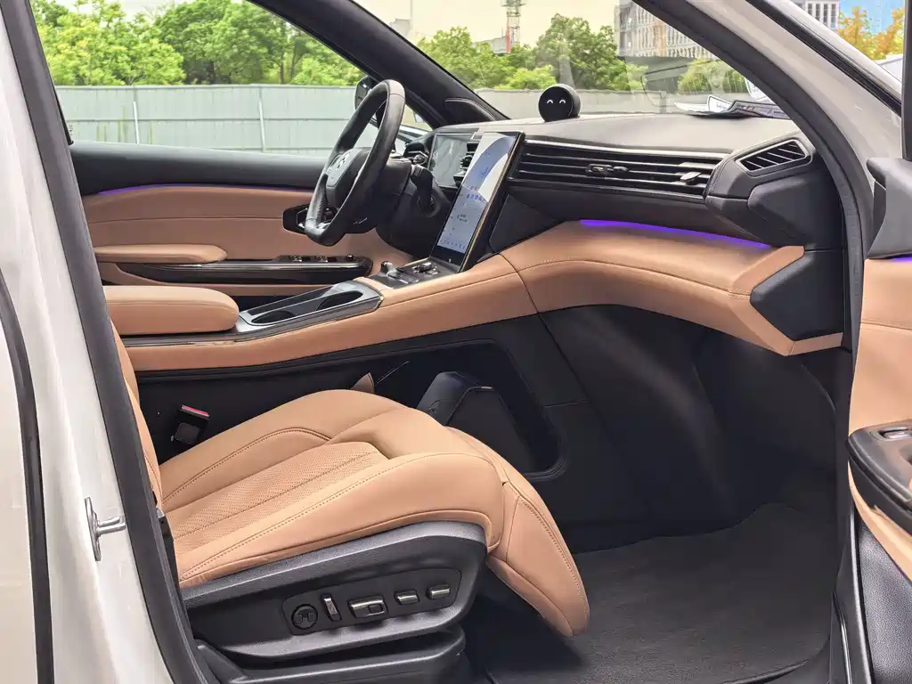 NIO ES6 — миниатюра 12