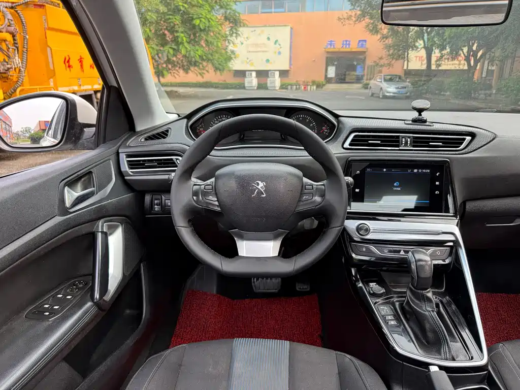 Peugeot 308 — миниатюра 16