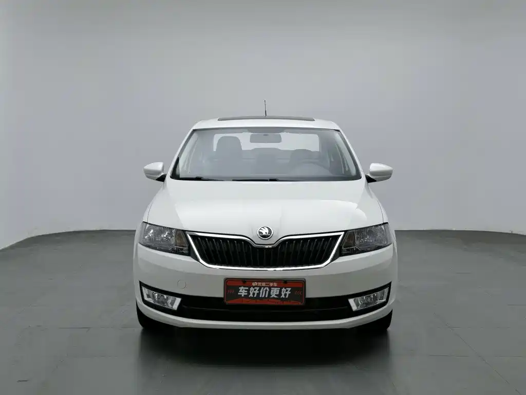 Skoda Rapid — миниатюра 3