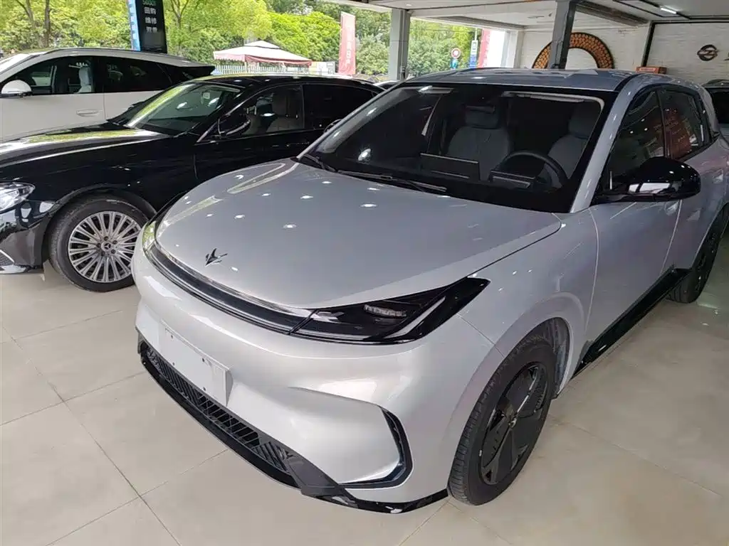 Arcfox 极狐T1 2025