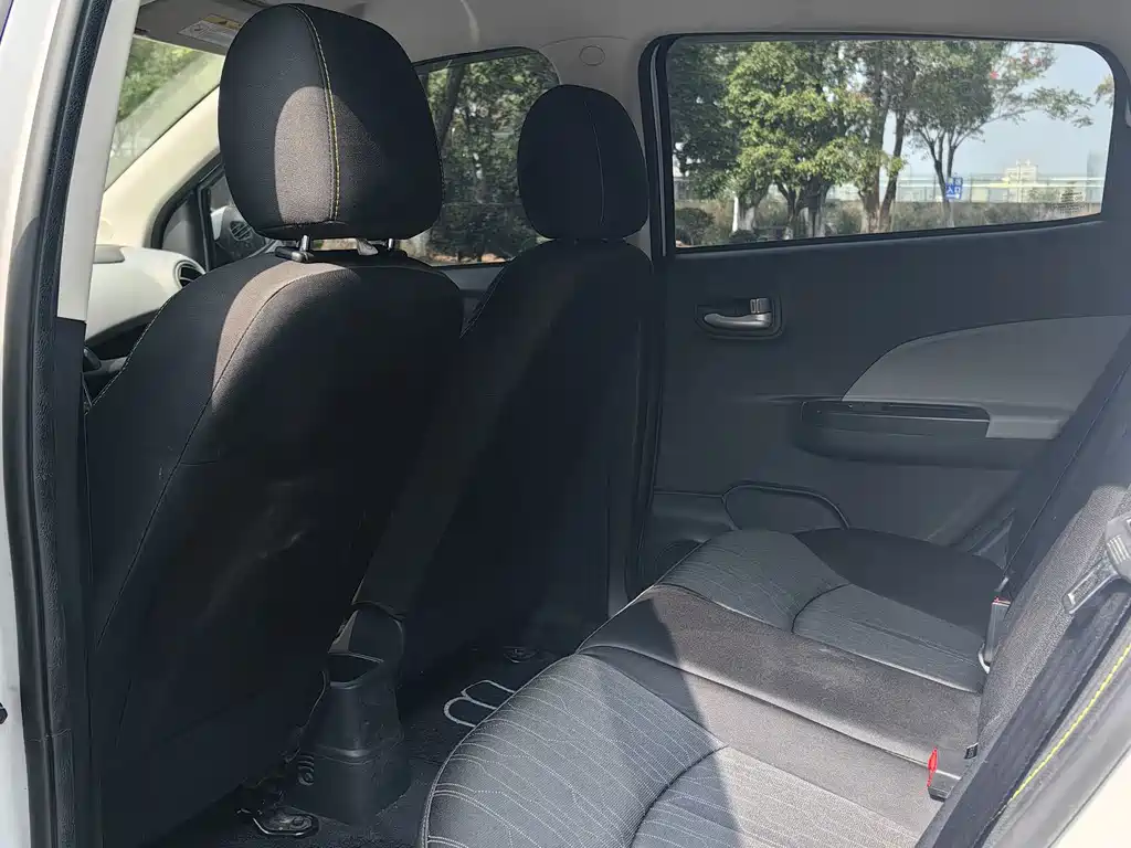 Changan Benben E-Star — миниатюра 5