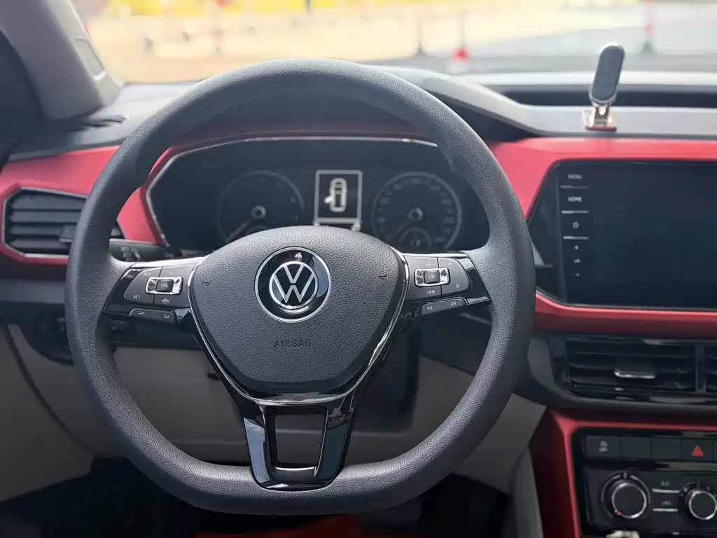 Volkswagen T-Cross — миниатюра 15