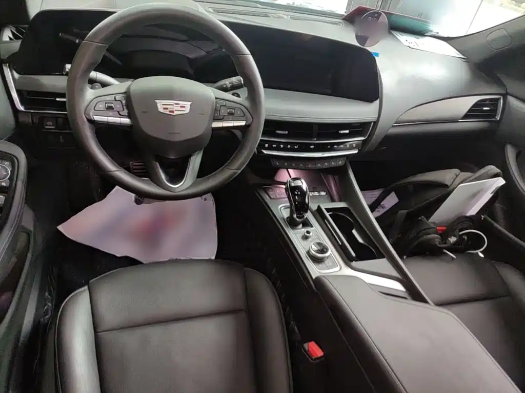 Cadillac CT5 — миниатюра 10