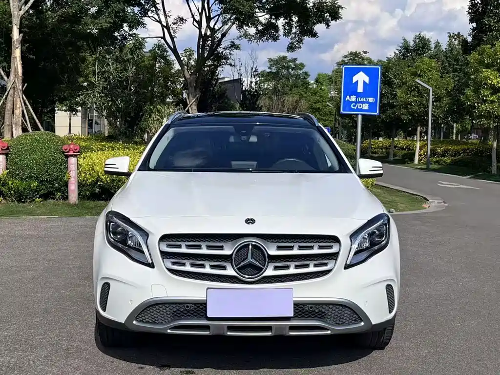 Mercedes-Benz GLA — миниатюра 2