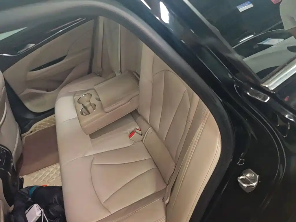 Buick LaCrosse — миниатюра 17