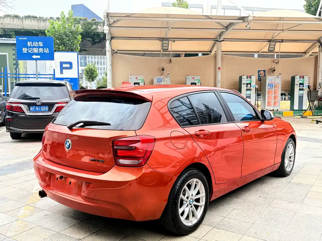 BMW 1 Series (Import) — миниатюра 3