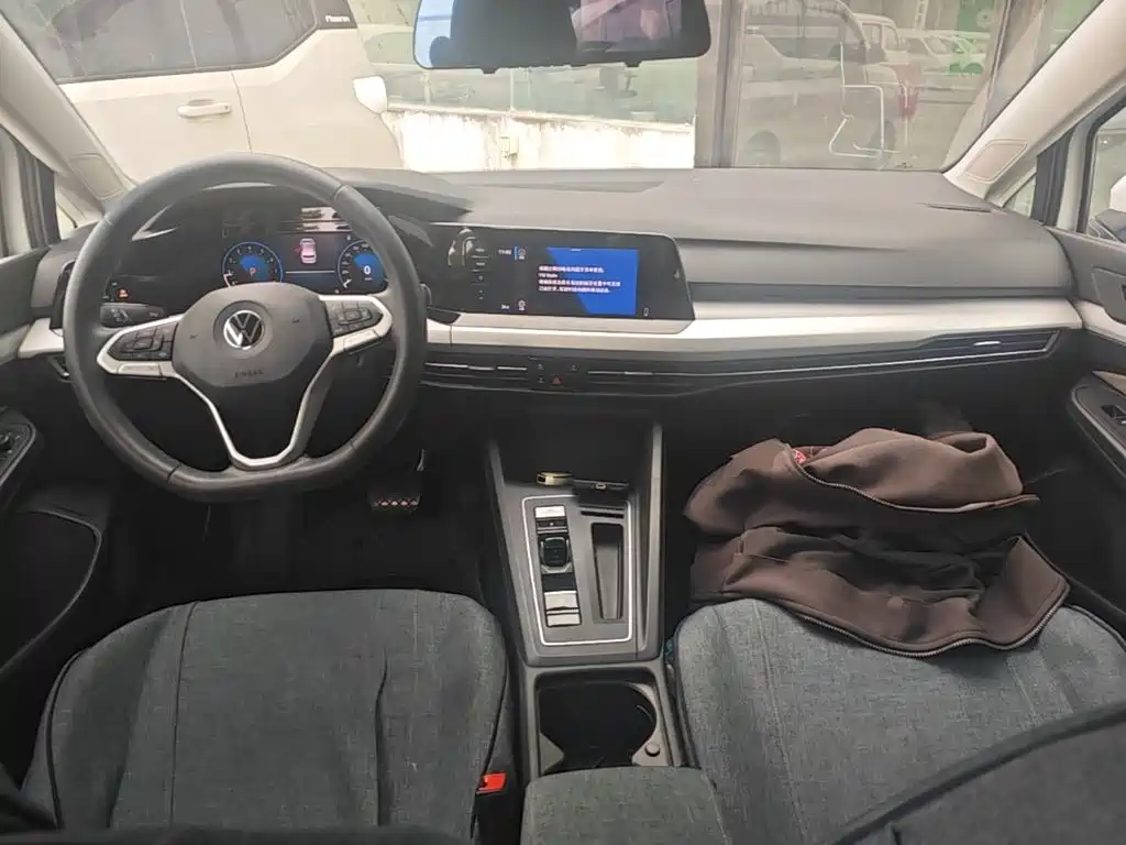 Volkswagen Golf — миниатюра 10