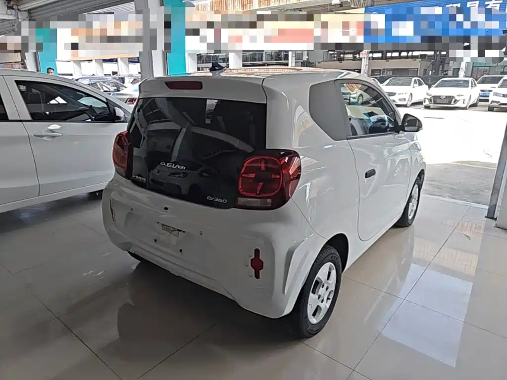 Roewe Clever — миниатюра 7