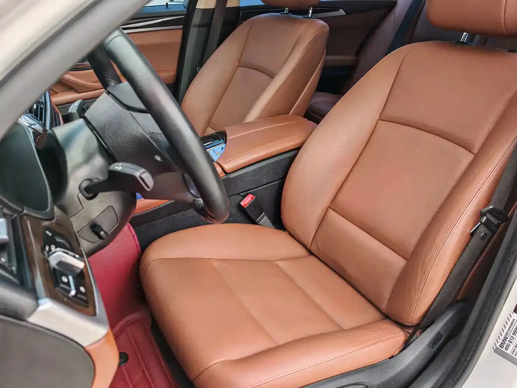 BMW 5 Series — миниатюра 14