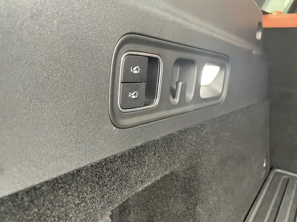 Li Auto Li L6 — миниатюра 12
