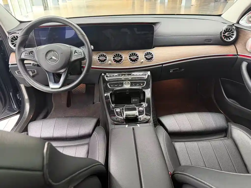 Mercedes-Benz E-Class — миниатюра 5