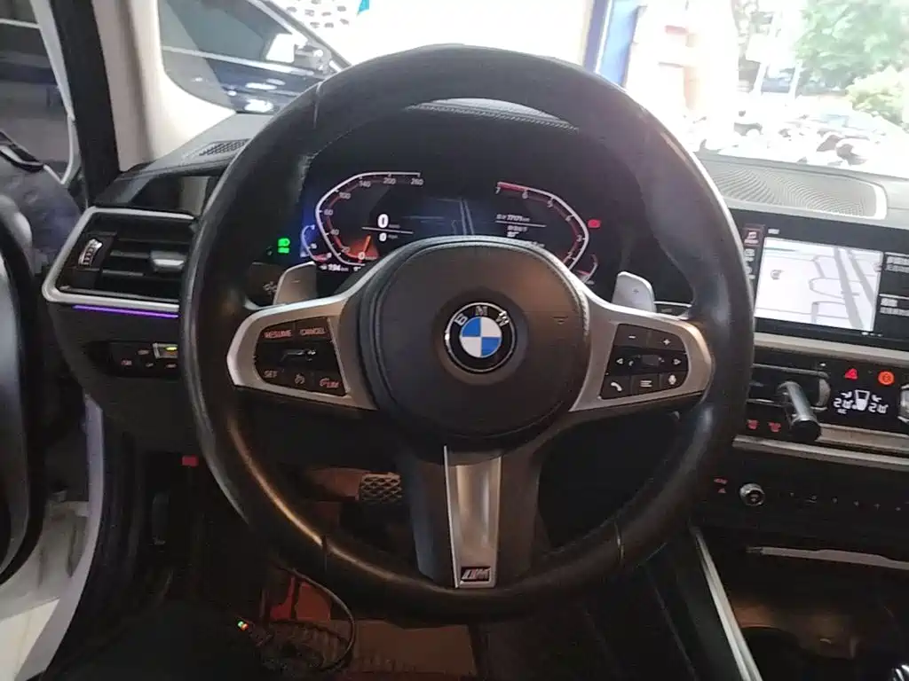 BMW 3 Series — миниатюра 11