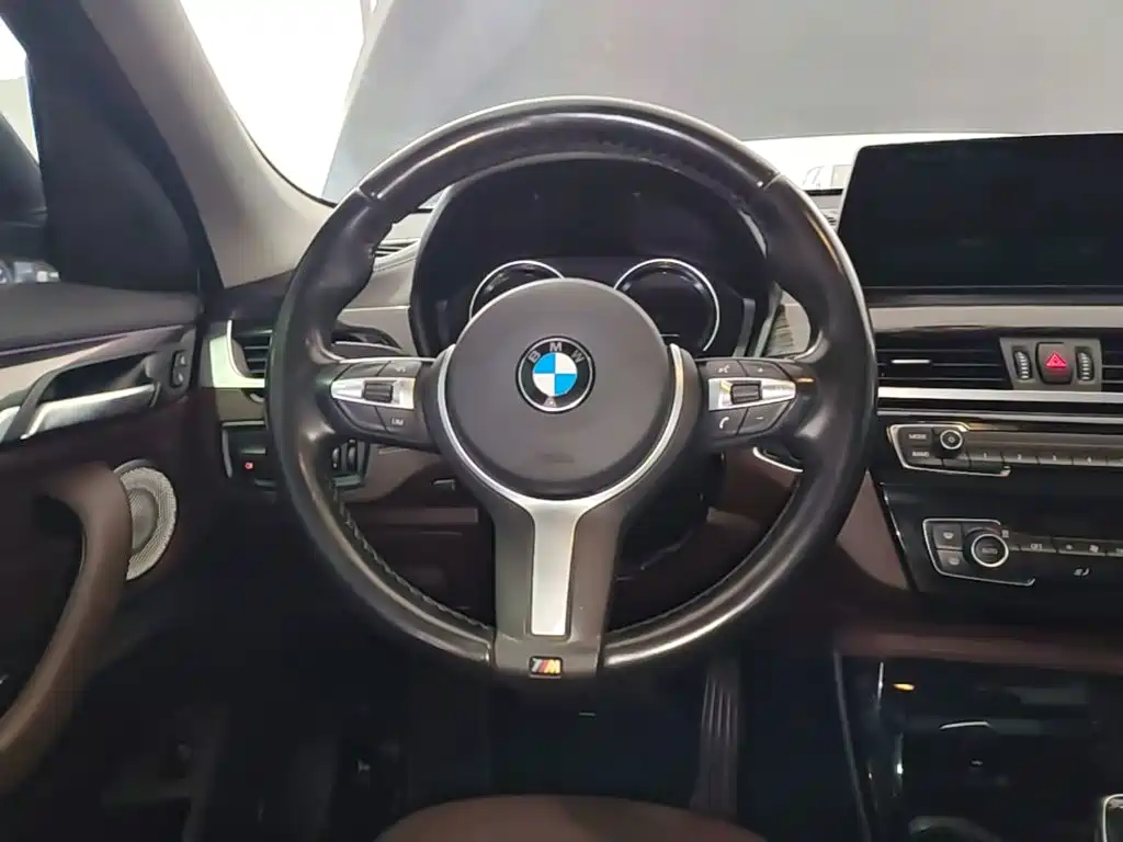 BMW X1 — миниатюра 11