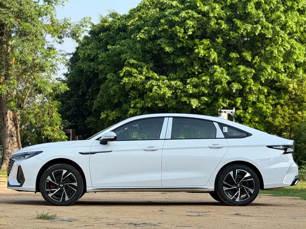 Chery Arrizo 8 — миниатюра 4
