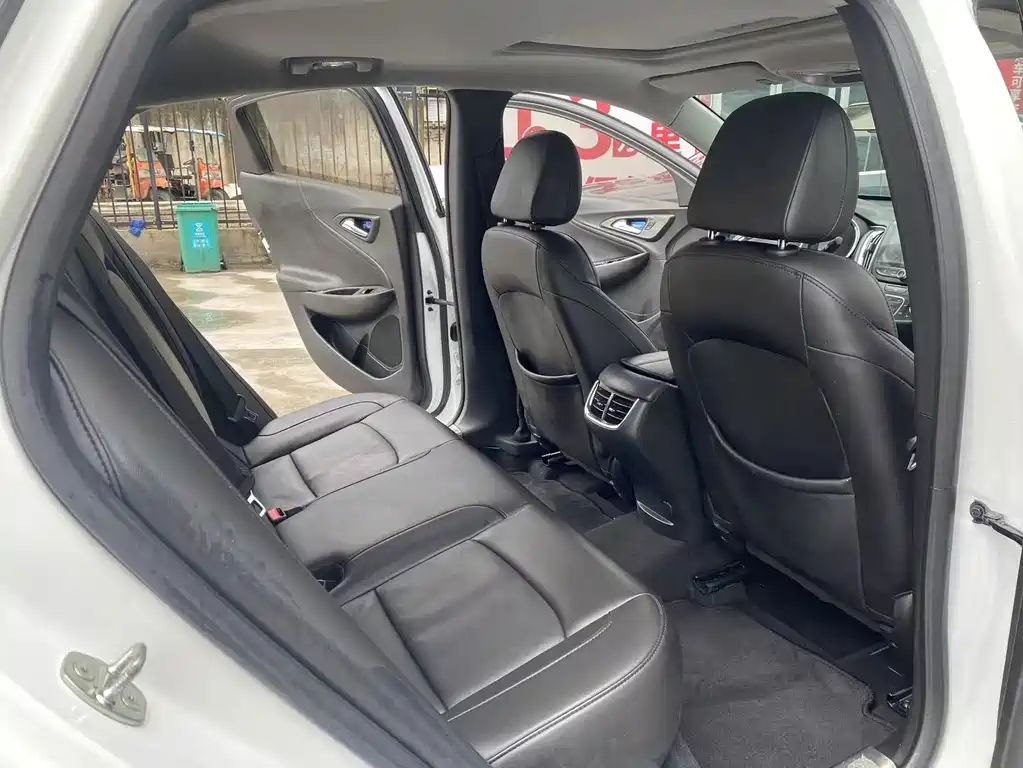 Chevrolet Malibu XL — миниатюра 12