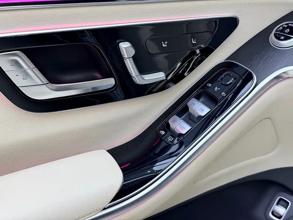 Mercedes-Benz S-Class — миниатюра 8