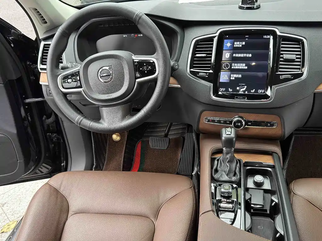 Volvo XC90 — миниатюра 13