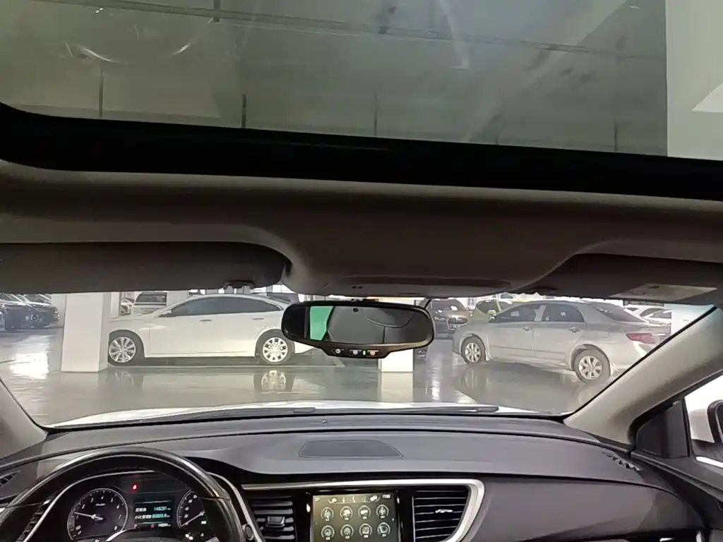 Buick Excelle — миниатюра 18