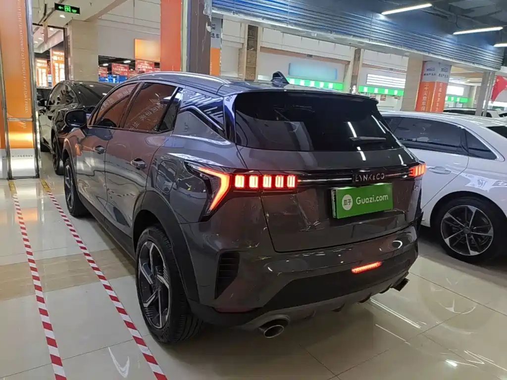 Lynk & Co 06 EM-P — миниатюра 5