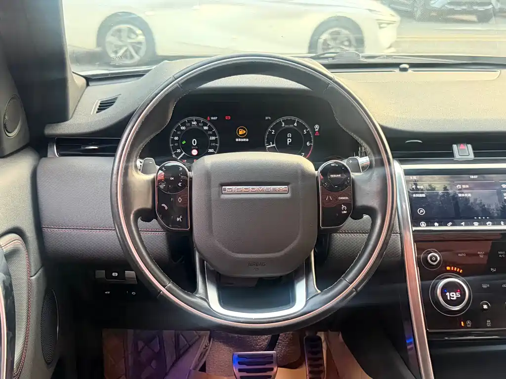 Land Rover Discovery Sport — миниатюра 14