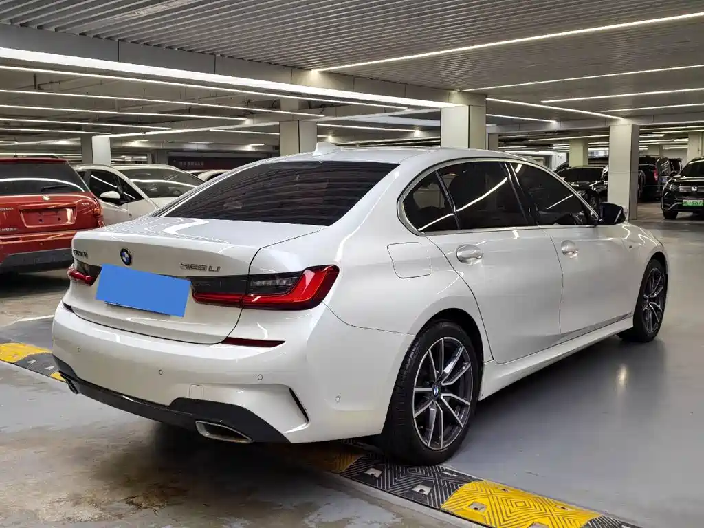 BMW 3 Series — миниатюра 17