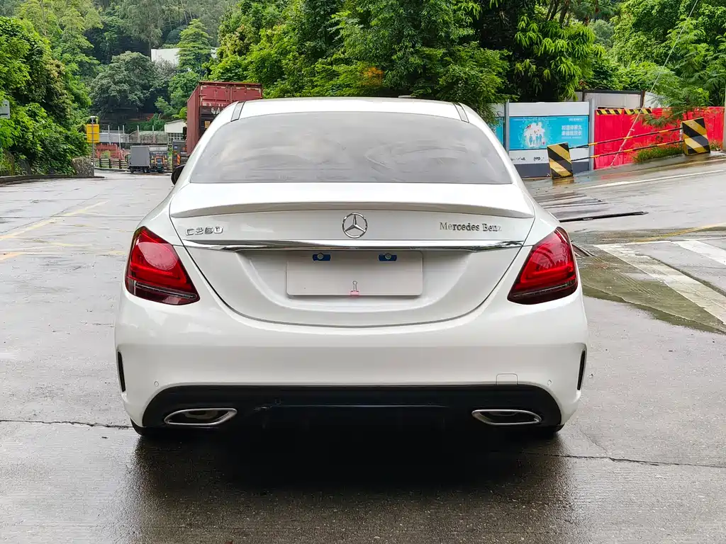 Mercedes-Benz C-Class — миниатюра 5