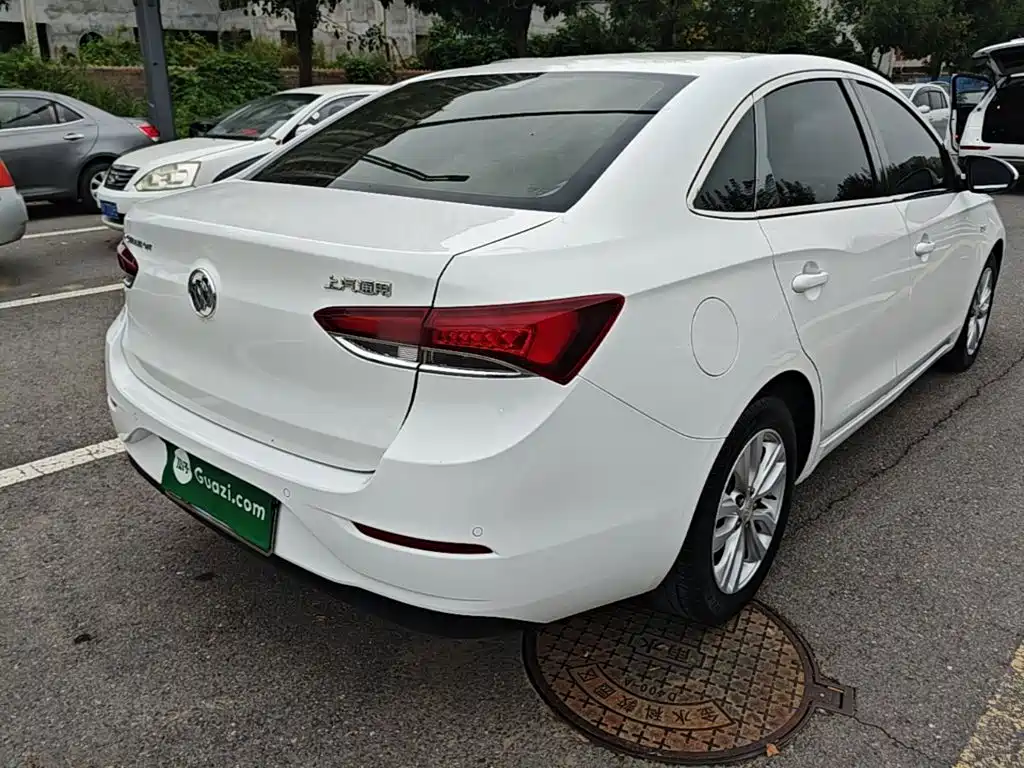 Buick Excelle — миниатюра 7
