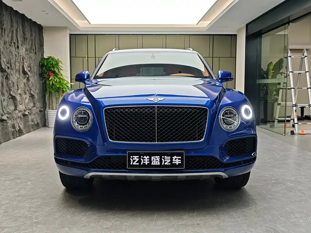 Bentley Bentayga — миниатюра 2