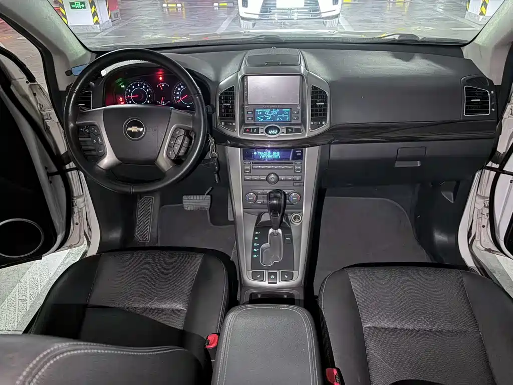 Chevrolet Captiva 2014 2.4L Flagship 7 мест