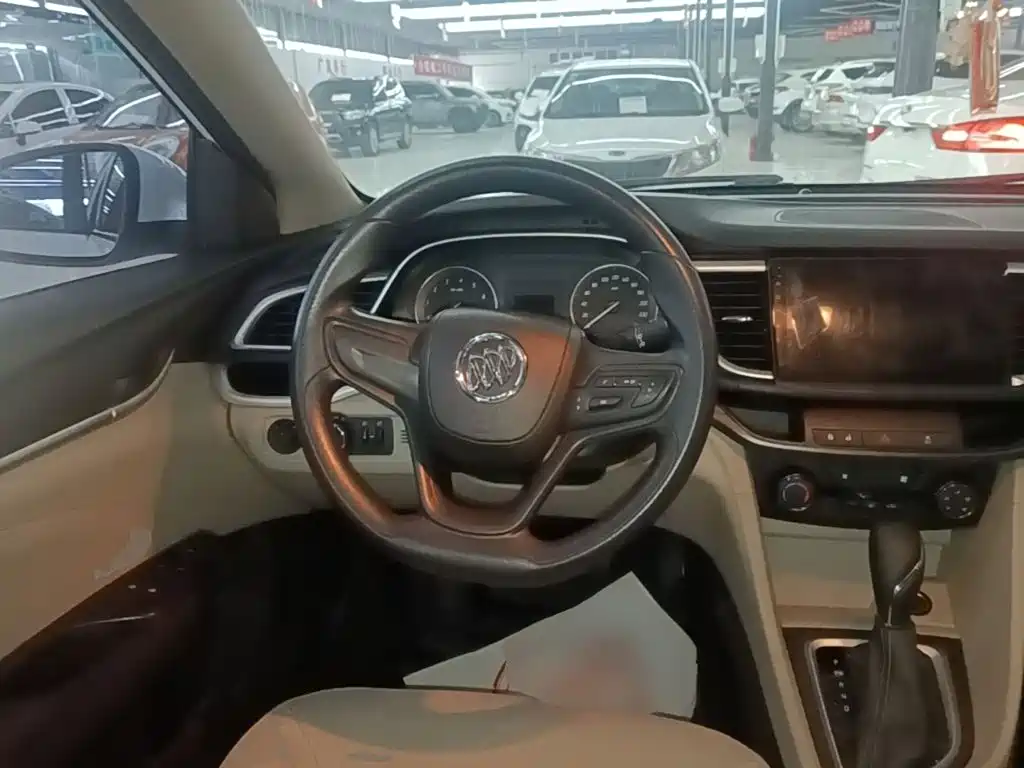 Buick Excelle — миниатюра 11