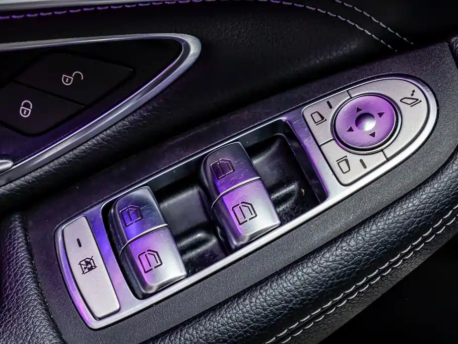 Mercedes-Benz GLC — миниатюра 13