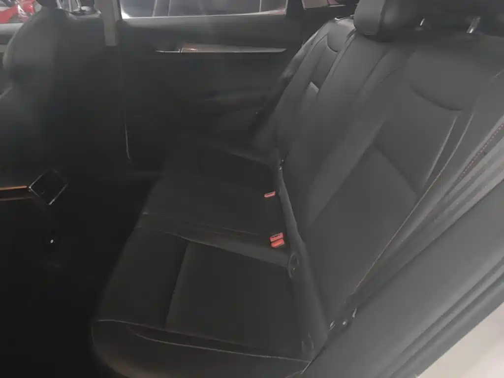 Skoda Karoq — миниатюра 17