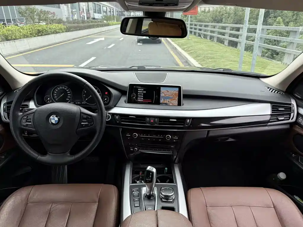 BMW X5 (Import) — миниатюра 15
