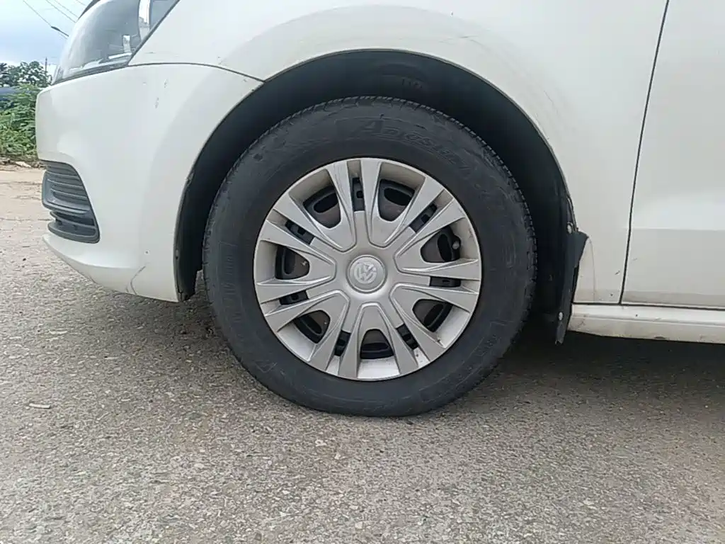 Volkswagen Polo — миниатюра 23