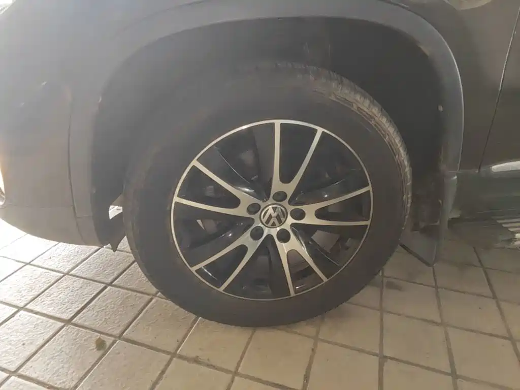 Volkswagen Tiguan — миниатюра 23