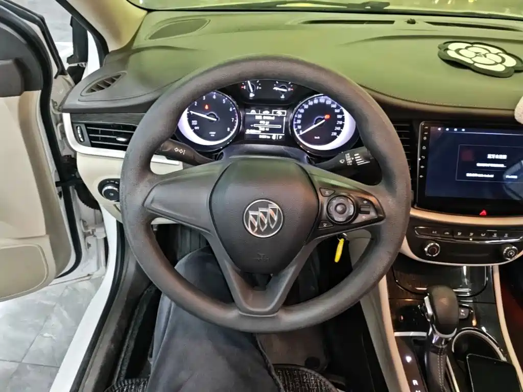 Buick Verano — миниатюра 11