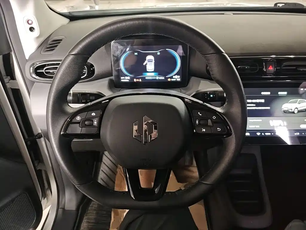 Leapmotor Leapmotor T03 — миниатюра 11